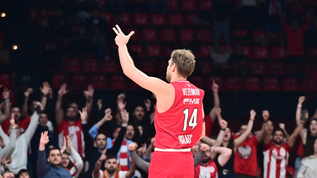 Ο Σάσα Βεζένκοφ