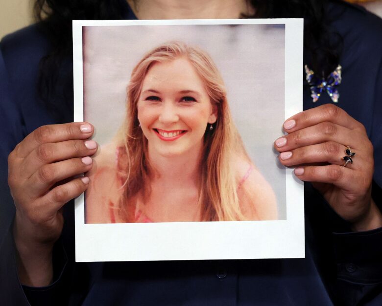 Η Βιρτζίνια Τζιουφρέ