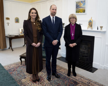 Ο πρίγκιπας Γουίλιαμ, η Κέιτ Μίντλετον και η Σάρα Μουλάλι