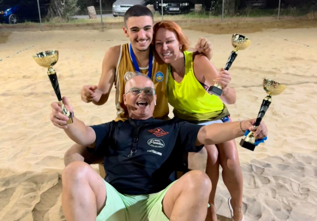 Πύργος: Συγκλονίζει ο πατέρας του 18χρονου που σκοτώθηκε  μετά από πτώση από μπαλκόνι – «Η απουσία του άφησε κενό που δεν γεμίζει ποτέ»