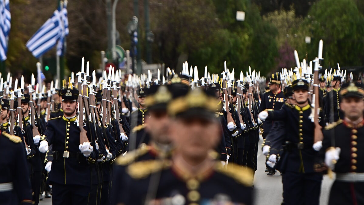 Στρατιωτική παρέλαση στην Αθήνα για την εθνική επέτειο της 25ης Μαρτίου 1821