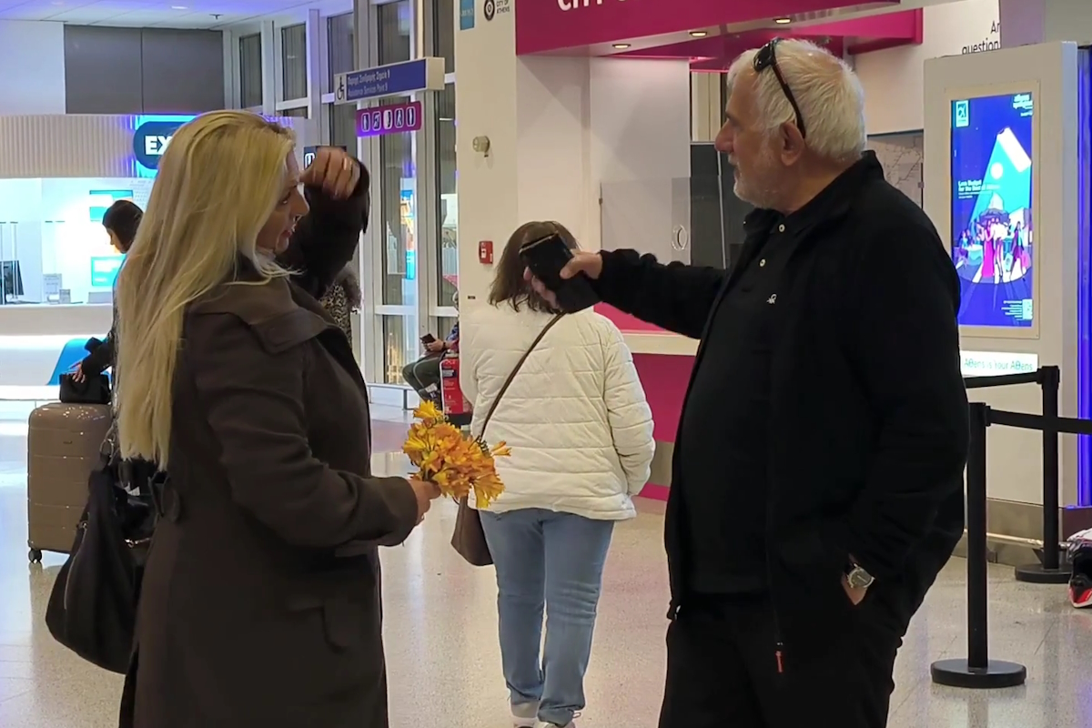 Έλληνες φτάνουν στο ελευθέριος Βενιζέλος από τις χώρες της Μέσης Ανατολής