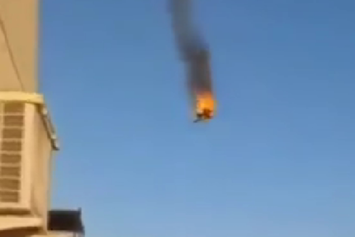 Η στιγμή που πέφτει ένα από τα αμερικανικά αεροσκάφη