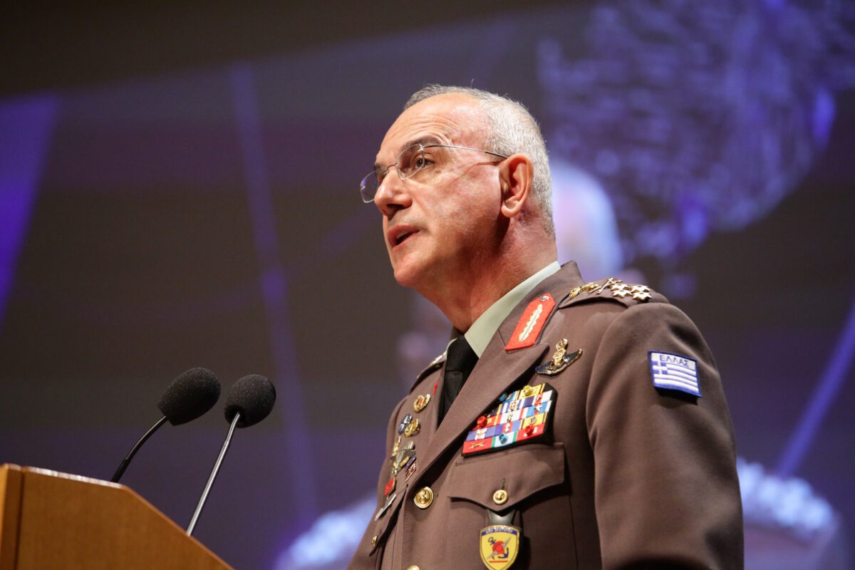 Ο Αρχηγός ΓΕΕΘΑ Στρατηγός Δημήτριος Χούπης