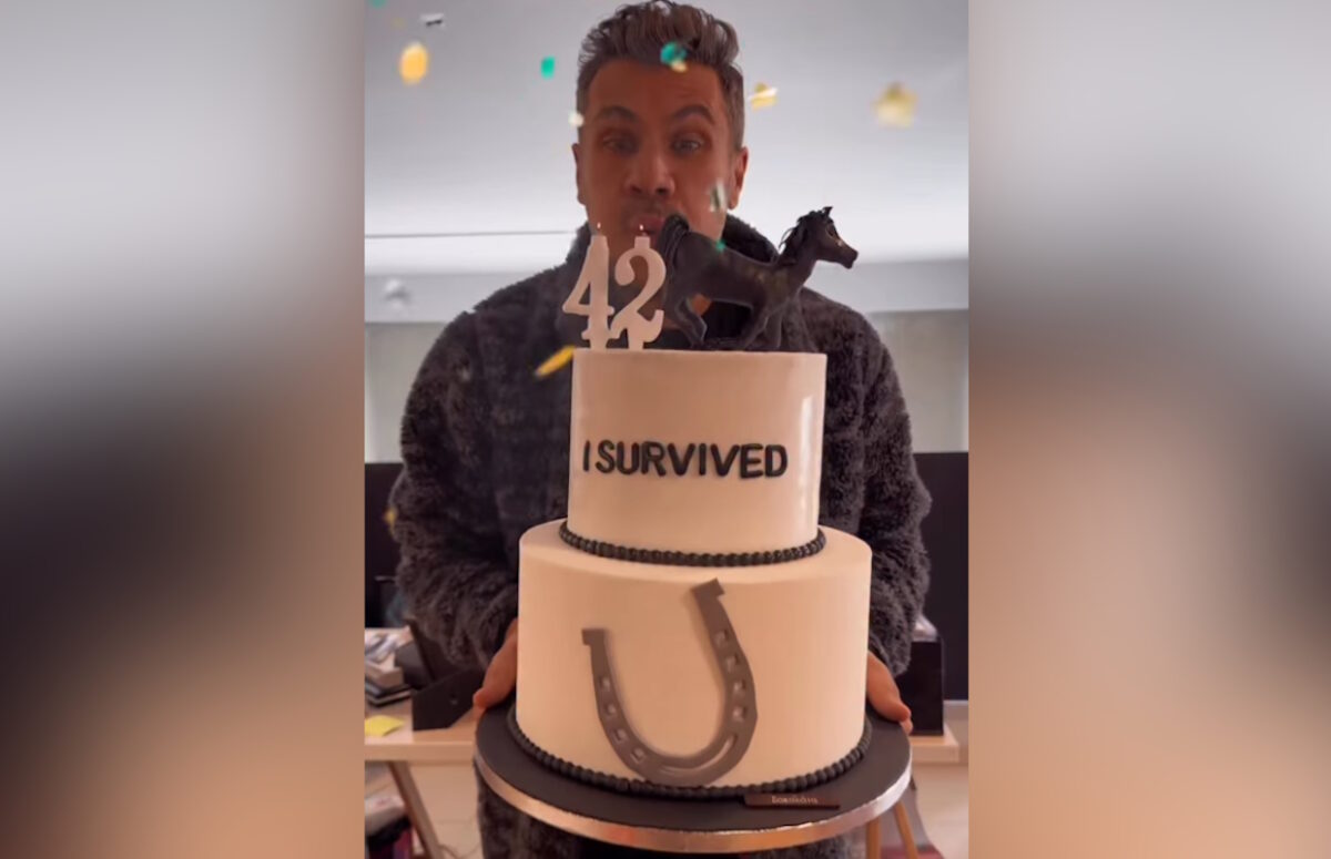 Άκης Πετρετζίκης