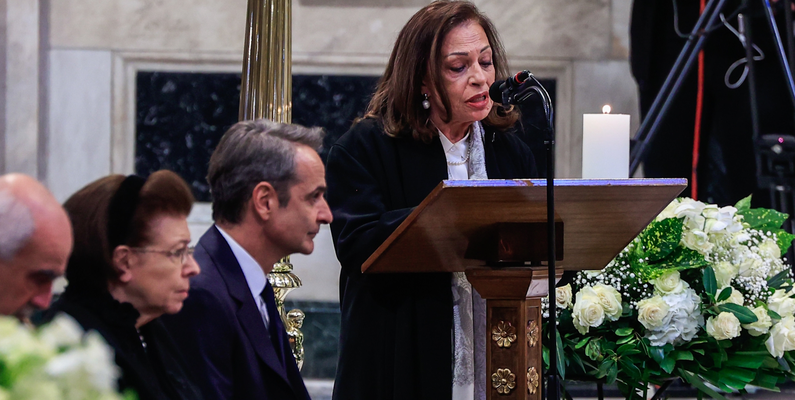 Χάρις Αλεξίου