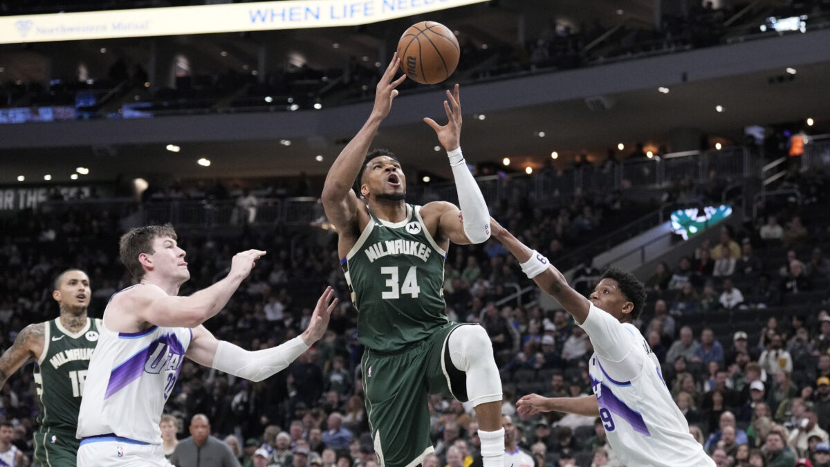 Ο Γιάννης Αντετοκούνμπο