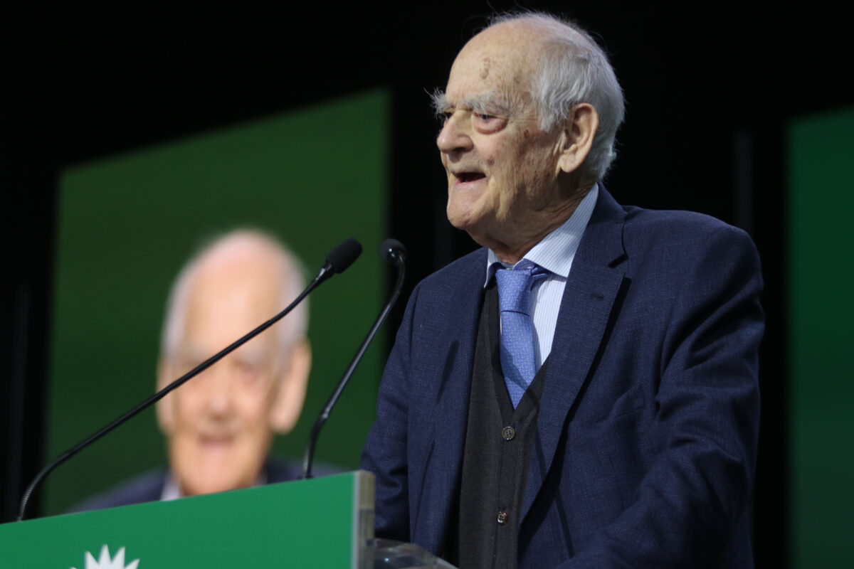 Απόστολος Κακλαμάνης