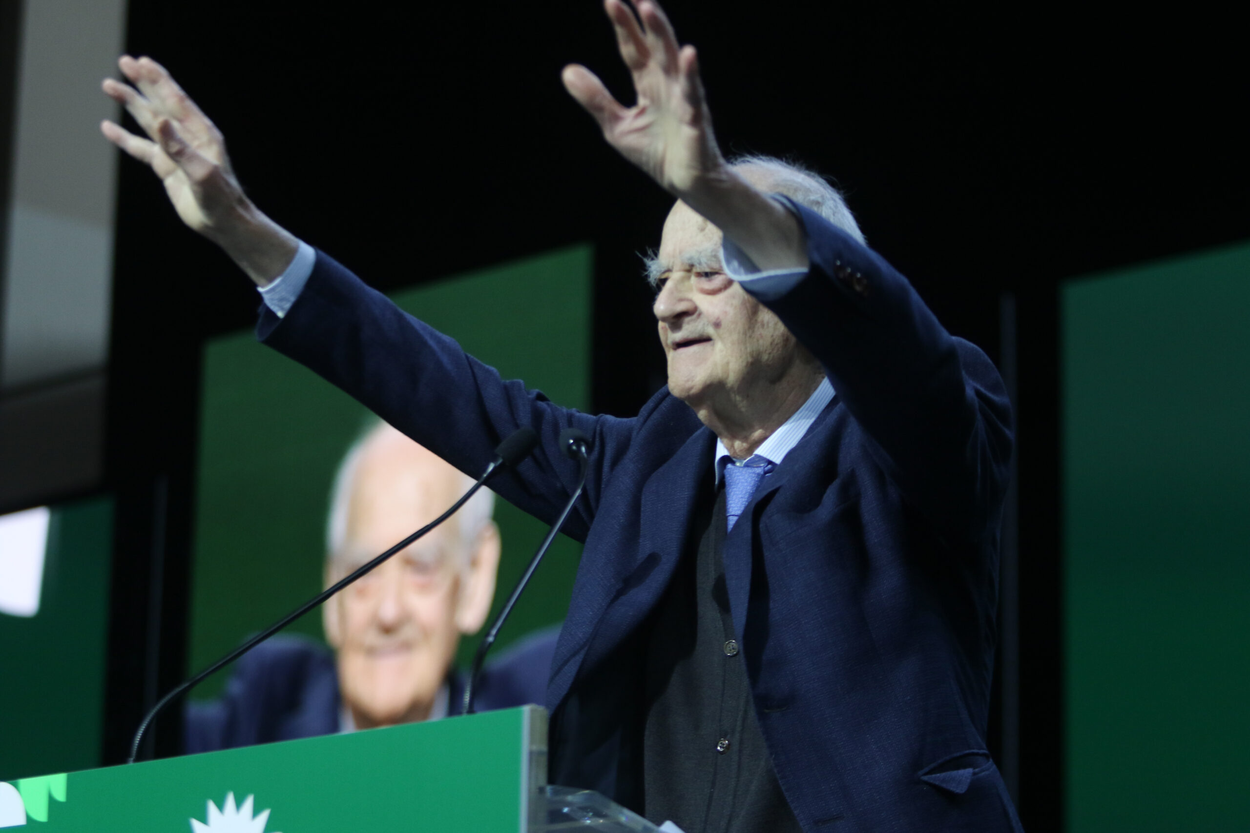 Απόστολος Κακλαμάνης