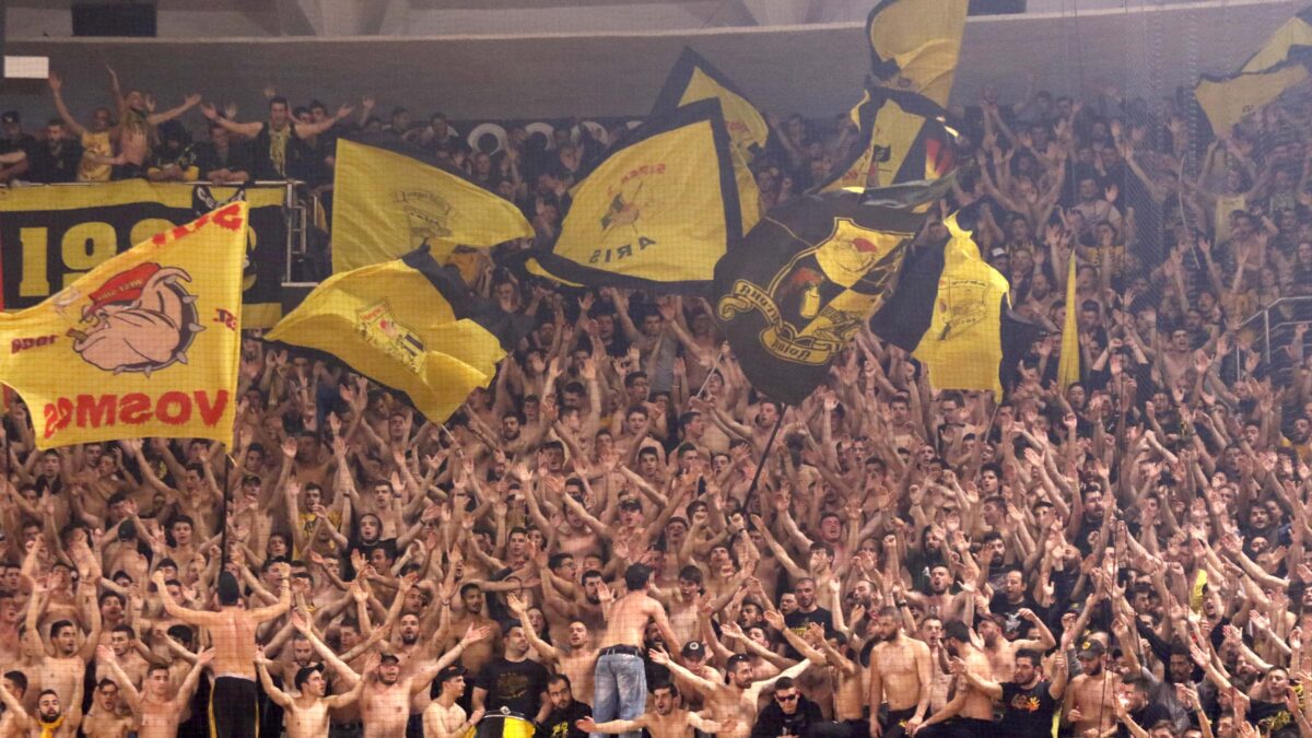 Οι οπαδοί του Άρη στο Παλέ