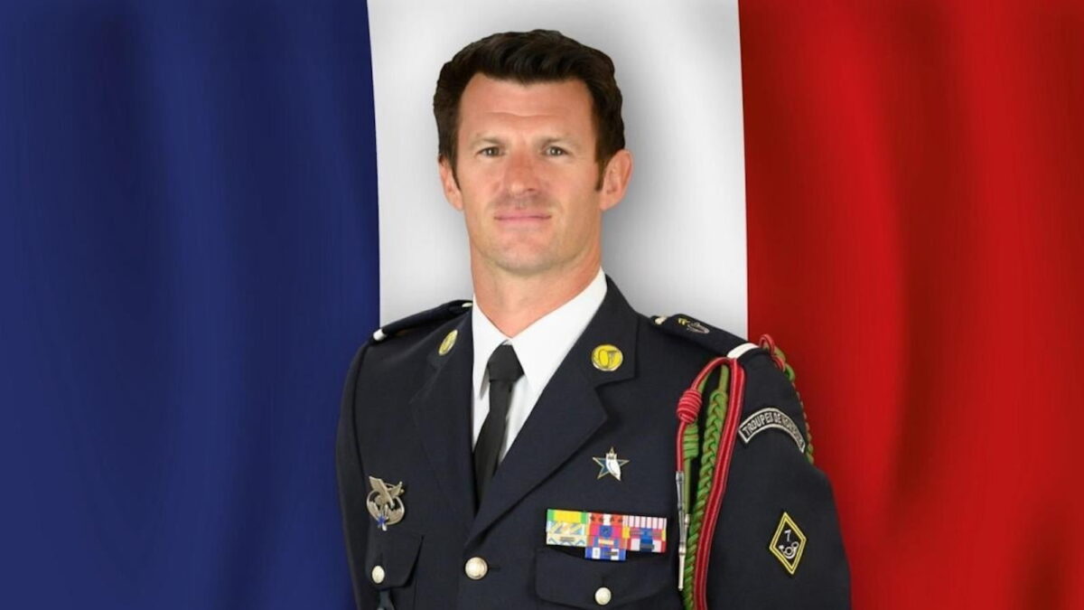 Μέση Ανατολή: Ο Αρνό Φριόν είναι ο Γάλλος στρατιώτης που σκοτώθηκε από drone – Δόθηκε στη δημοσιότητα η φωτογραφία του