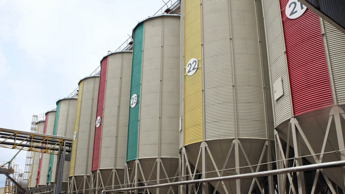 Εγκαταστάσεις του εργοστασίου της Αθηναϊκής Ζυθοποιΐας