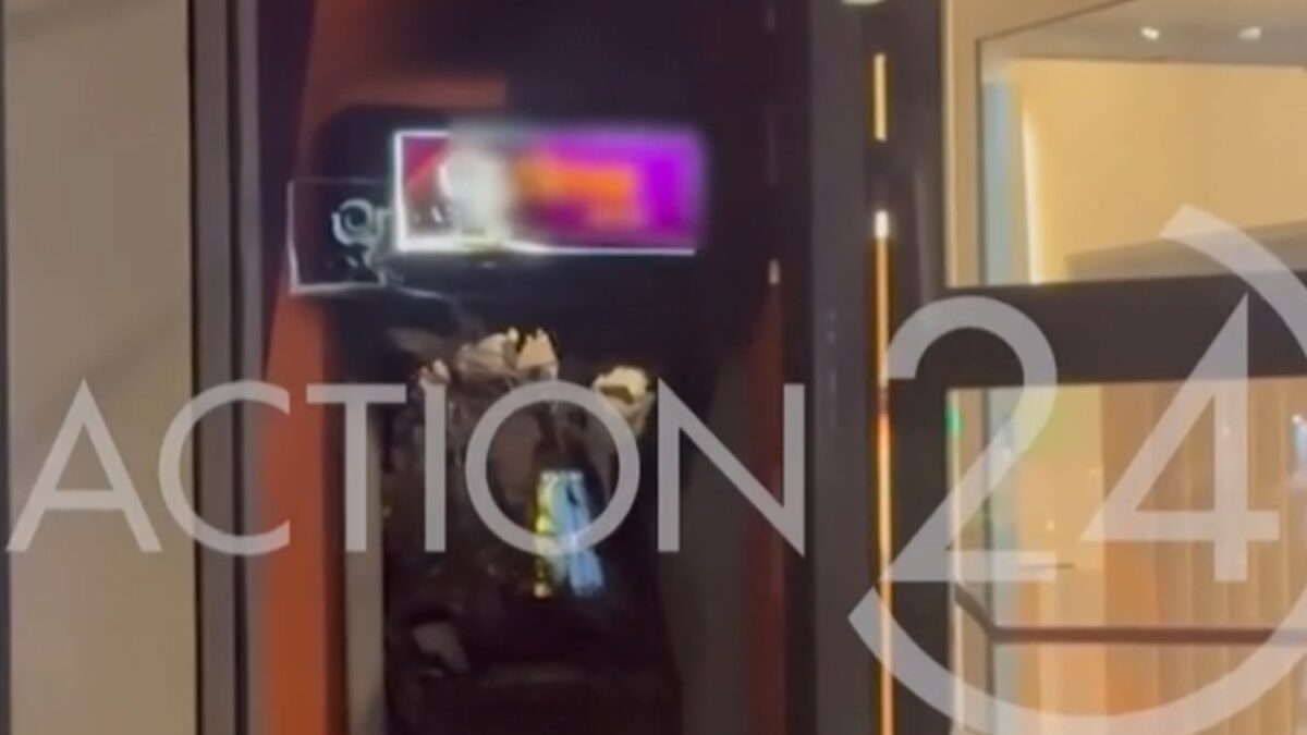Εμπρηστικές επιθέσεις ATM σε Ζωγράφου και Πατήσια – Άγνωστοι πυρπόλησαν βαν στο Πολύγωνο