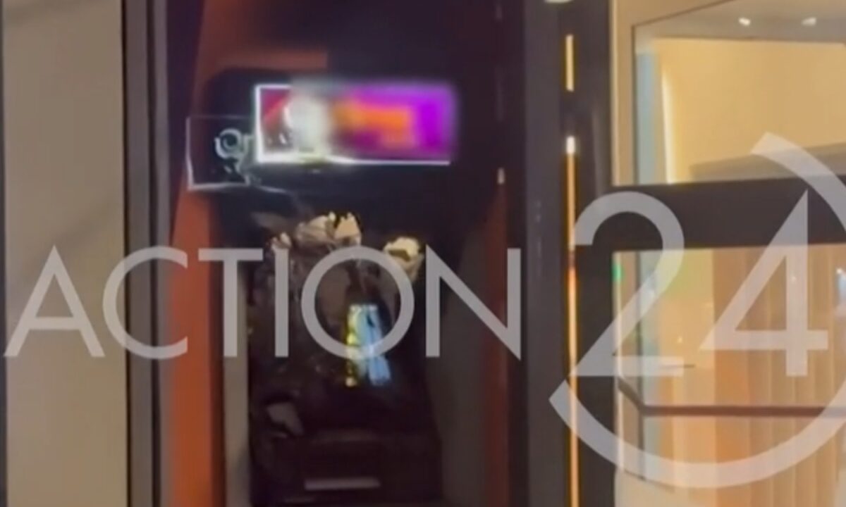 Εμπρηστικές επιθέσεις ATM σε Ζωγράφου και Πατήσια – Άγνωστοι πυρπόλησαν βαν στο Πολύγωνο
