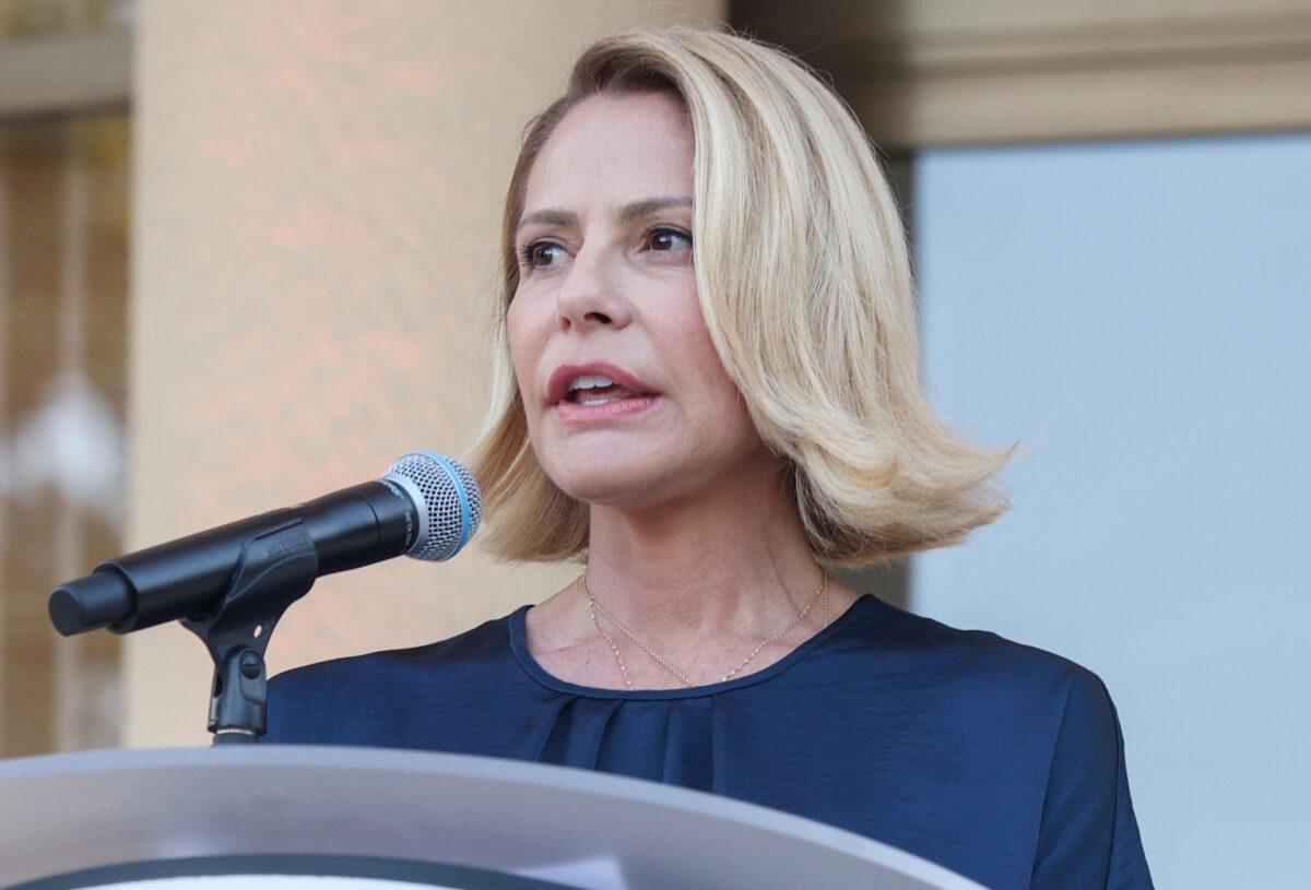 Τζένη Μπαλατσινού