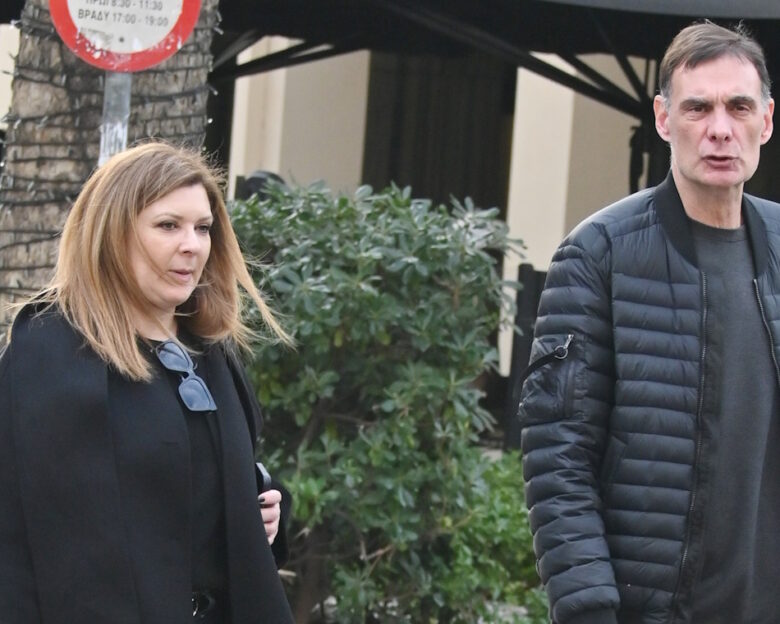 Ο Γιώργος Μπαρτζώκας με τη σύζυγό του