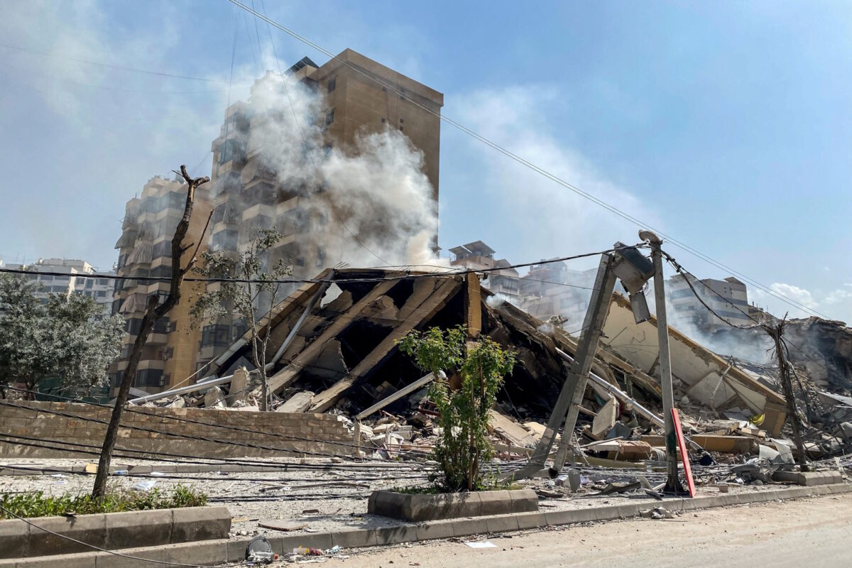 Καπνός μετά από ισραηλινή επίθεση στη Βηρυτό