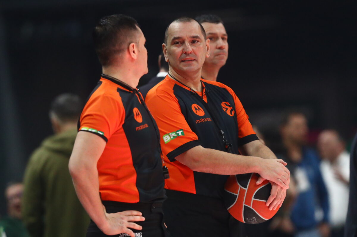 Ο Μπελόσεβιτς