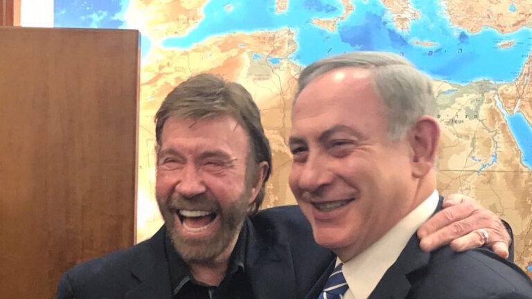 Ο Τσακ Νόρις με τον Μπέντζαμιν Νετανιάχου