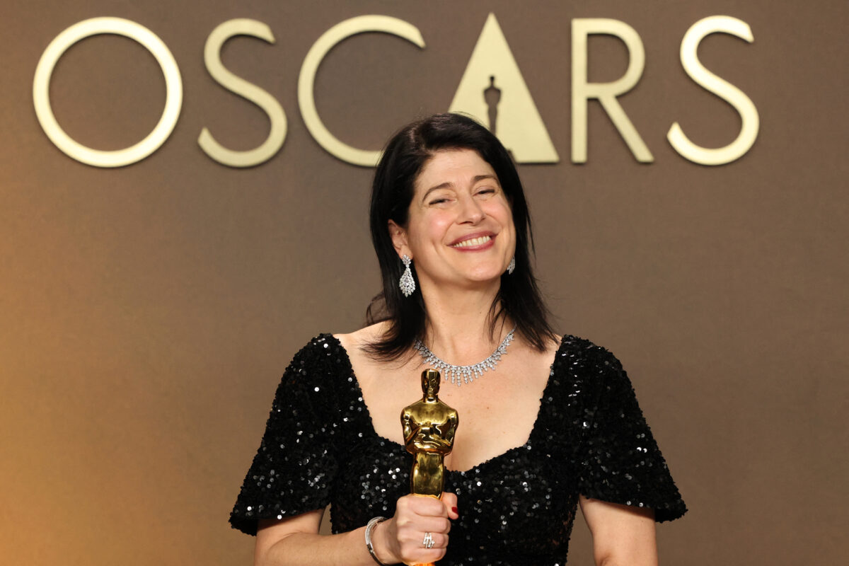 Cassandra Kulukundis poses with the Oscar for Best Casting for "One Battle after Another" in the Oscars photo room at the 98th Academy Awards in Hollywood, Los Angeles, California, U.S., March 15, 2026. REUTERS/Mario Anzuoni