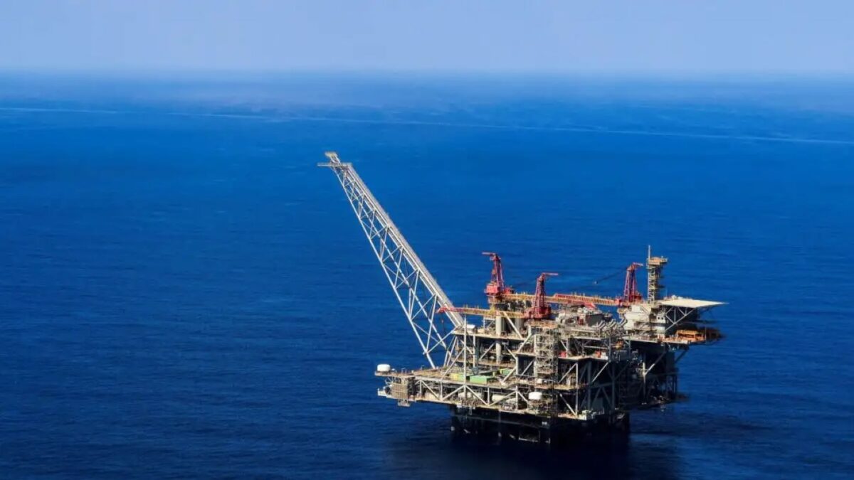 Συμβάσεις με Chevron και HELLENiQ για έρευνες υδρογονανθράκων: Προς ψήφιση στην Ολομέλεια την Πέμπτη