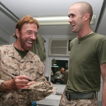 Ο Τσακ Νόρις