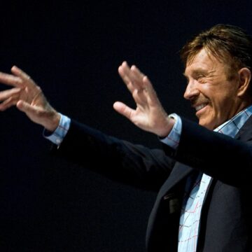 Ο Τσακ Νόρις