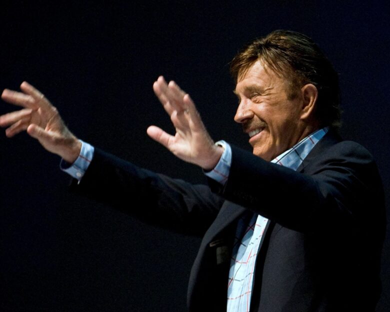 Ο Τσακ Νόρις