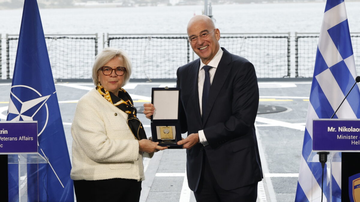 Δένδιας και Βοτρίν