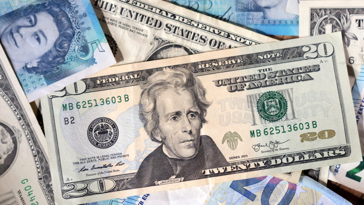 Ευρώ και δολάρια