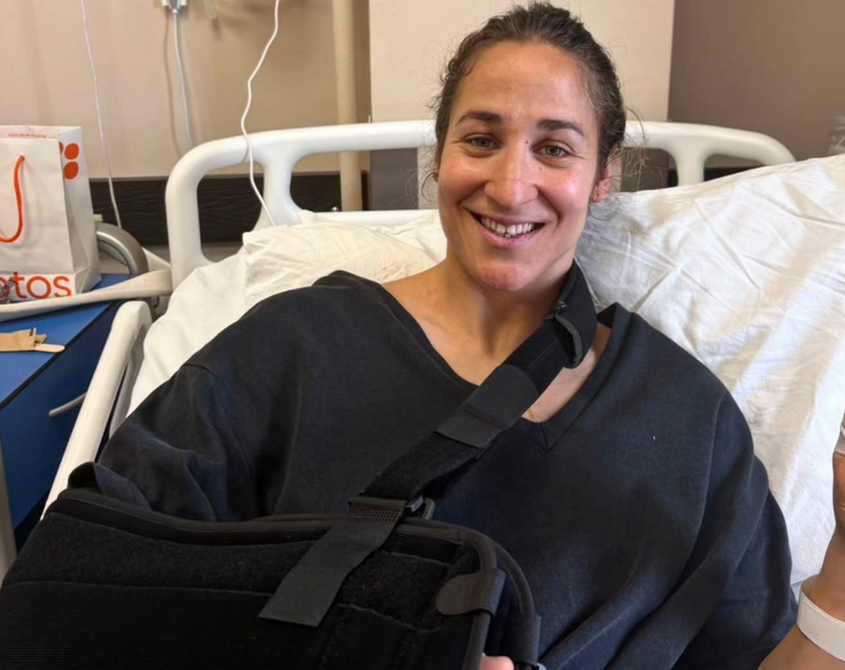 Η κολυμβήτρια Νόρα Δράκου έκανε χειρουργείο στον ώμο και θα χάσει το υπόλοιπο της σεζόν: «Ο δρόμος για το Λος Άντζελες 2028 συνεχίζεται» έγραψε η ίδια