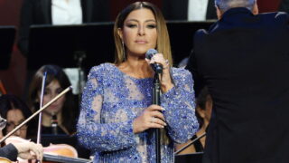 Έλενα Παπαρίζου