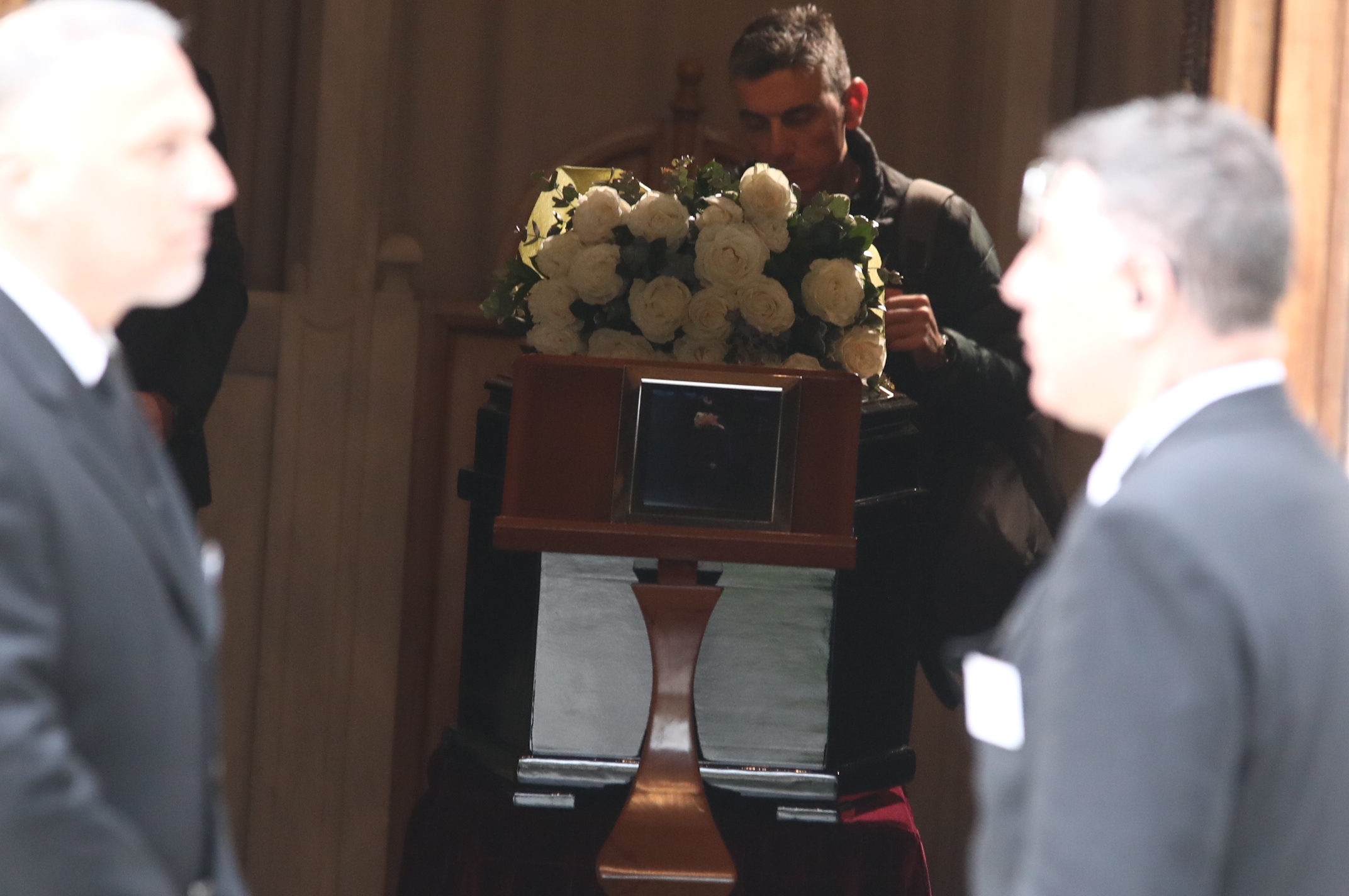 Σε λαϊκό προσκύνημα η σορός της Μαρινέλλας, στο παρεκκλήσι του Ιερού Ναού Αγίου Ελευθερίου στον Μητροπολιτικό Ιερό Ναό Αθηνών, Τρίτη 31 Μαρτίου 2026.  (ΔΑΝΑΗ ΔΑΥΛΟΠΟΥΛΟΥ/EUROKINISSI)