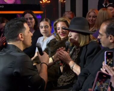 Ο Θοδωρής Φέρρης με τη μητέρα του