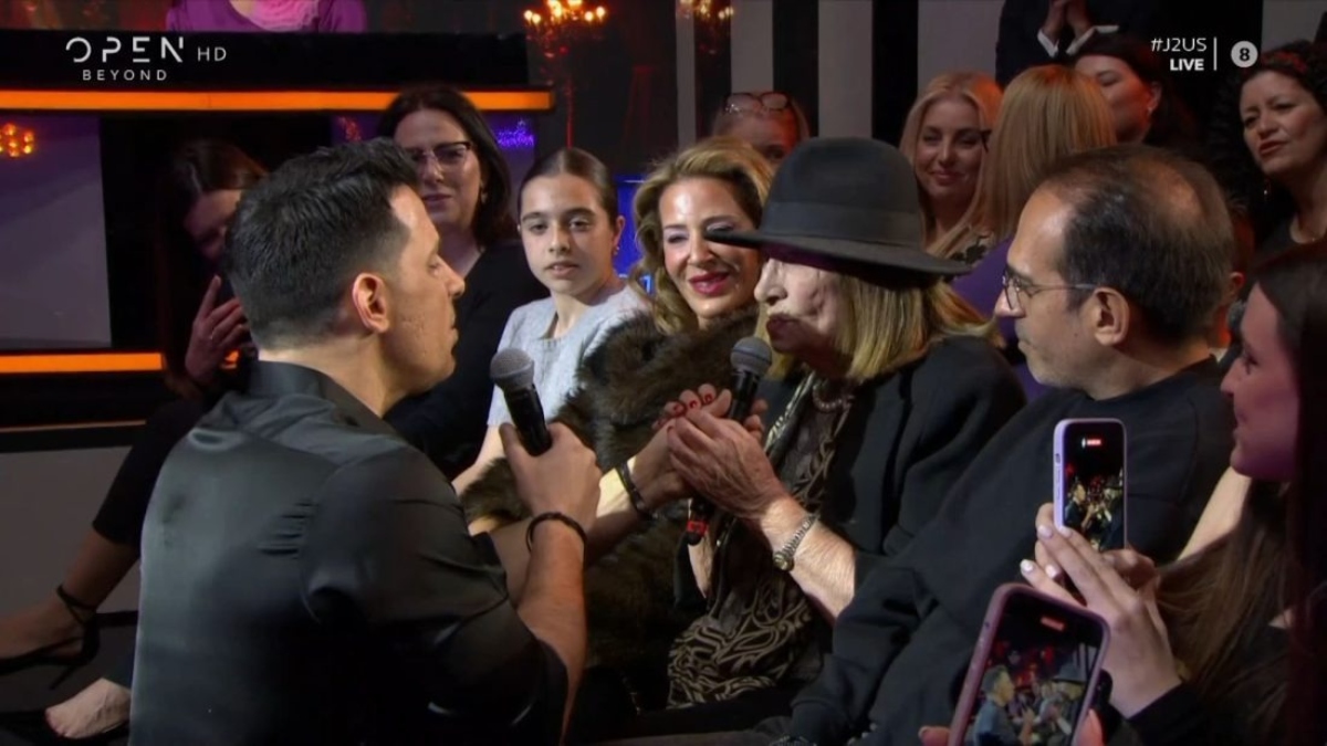 Ο Θοδωρής Φέρρης με τη μητέρα του