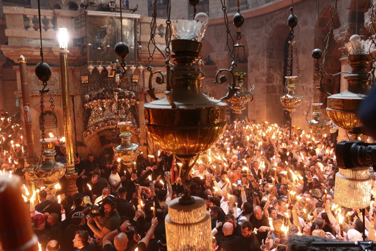 Τελετή Αφής του Αγίου Φωτός στον Πανάγιο Τάφο