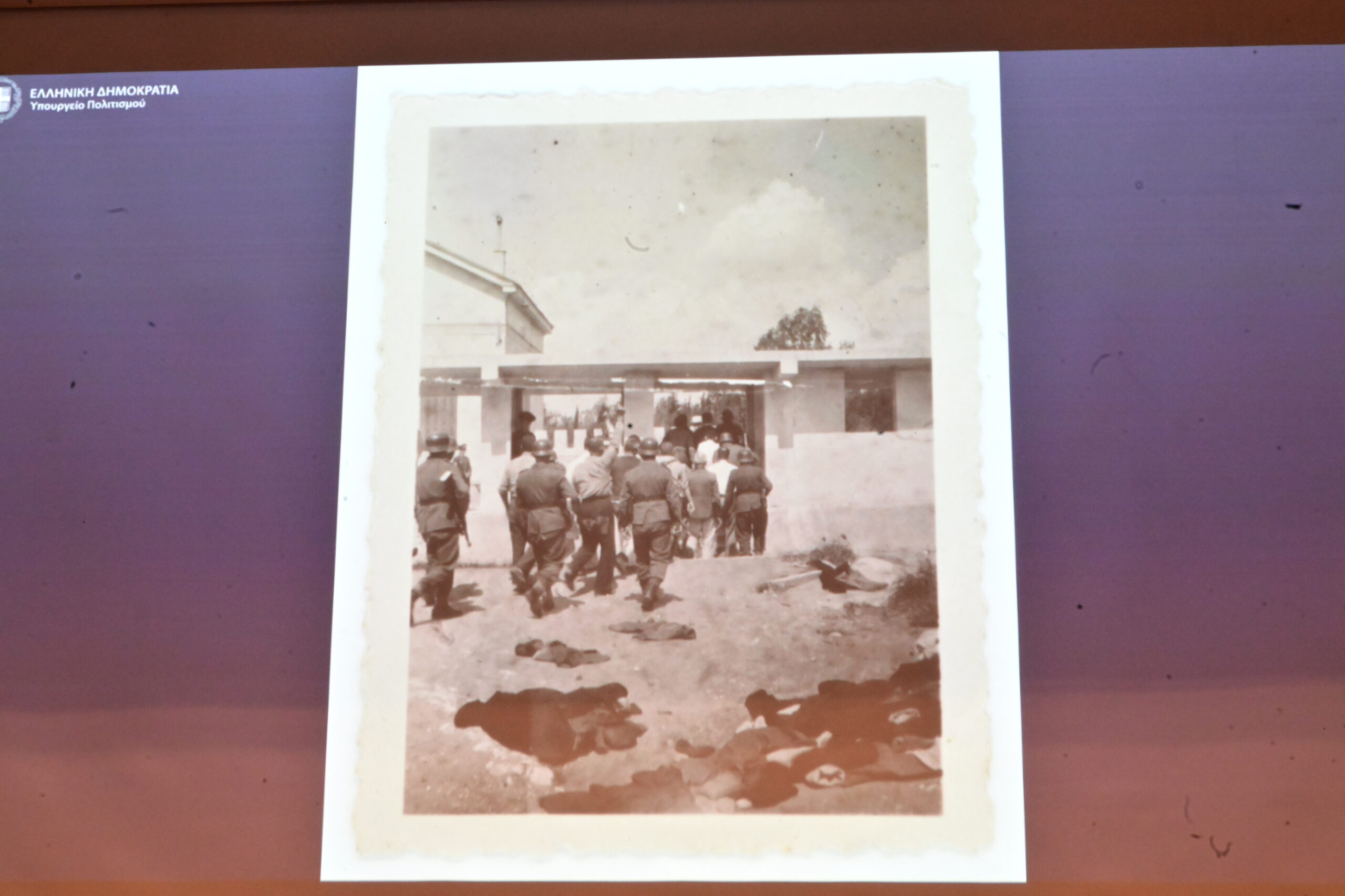 Παρουσίαση της φωτογραφικής Συλλογής Χόιερ, σε συνέντευξη τύπου από την υπουργό Πολιτισμού Λίνα Μενδώνη, Πέμπτη 5 Μαρτίου 2026. (ΤΑΤΙΑΝΑ ΜΠΟΛΑΡΗ