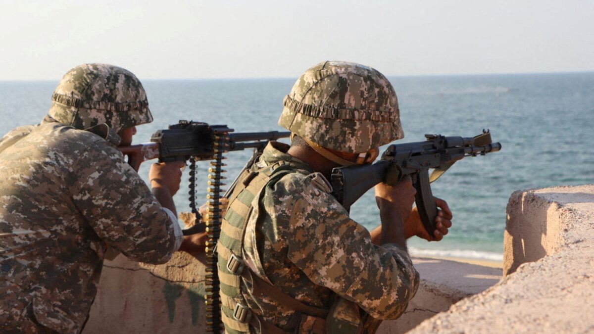 Μέλη των Φρουρών της Επανάστασης