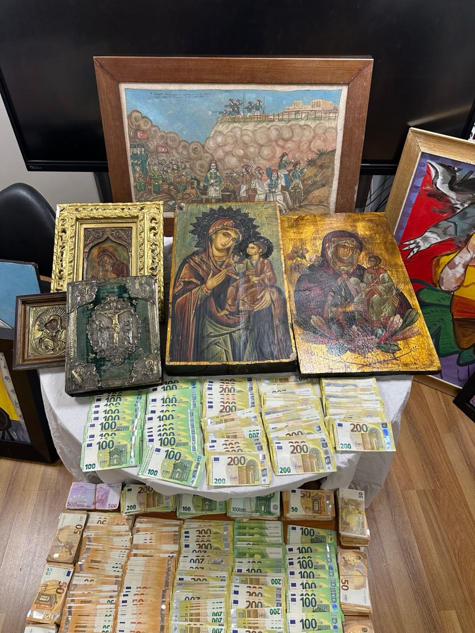 Στην γκαλερί κατασχέθηκαν 190.000 ευρώ