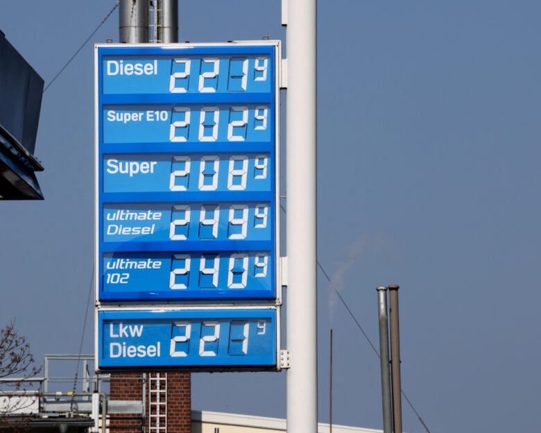 Τιμές καυσίμων σε βενζινάδικο στη Γερμανία