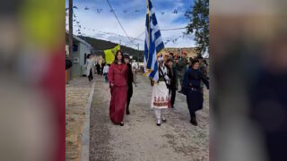 Στη Γαύδο παραμένουν αποκλεισμένοι οι μαθητές από τη Βούλα – Ίσως επιστρέψουν με φρεγάτα του Πολεμικού Ναυτικού