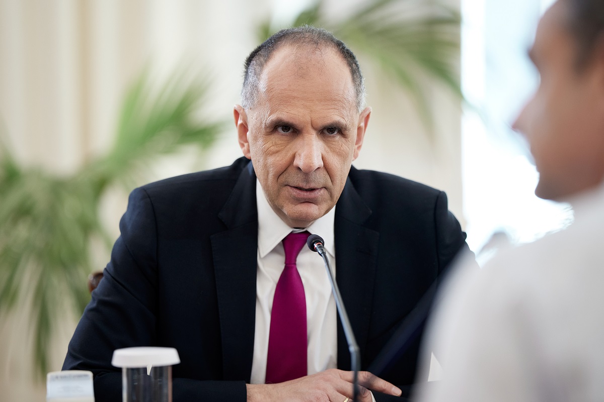 ΤΗΛΕΔΙΑΣΚΕΨΗ ΤΟΥ ΠΡΩΘΥΠΟΥΡΓΟΥ ΚΥΡΙΑΚΟΥ ΜΗΤΣΟΤΑΚΗ ΜΕ ΠΡΕΣΒΕΙΣ ΣΕ ΧΩΡΕΣ ΤΗΣ ΜΕΣΗΣ ΑΝΑΤΟΛΗΣ (ΔΗΜΗΤΡΗΣ ΠΑΠΑΜΗΤΣΟΣ/ΓΡΑΦΕΙΟ ΤΥΠΟΥ ΠΡΩΘΥΠΟΥΡΓΟΥ/EUROKINISSI) Ο Πρωθυπουργός Κυριάκος Μητσοτάκης είχε τηλεδιάσκεψη με τους επικεφαλής των Πρεσβειών και Προξενείων της Ελλάδας στο Ιράν και τη Μέση Ανατολή, Δευτέρα 2 Μαρτίου 2026. (ΔΗΜΗΤΡΗΣ ΠΑΠΑΜΗΤΣΟΣ/ΓΡΑΦΕΙΟ ΤΥΠΟΥ ΠΡΩΘΥΠΟΥΡΓΟΥ/EUROKINISSI)