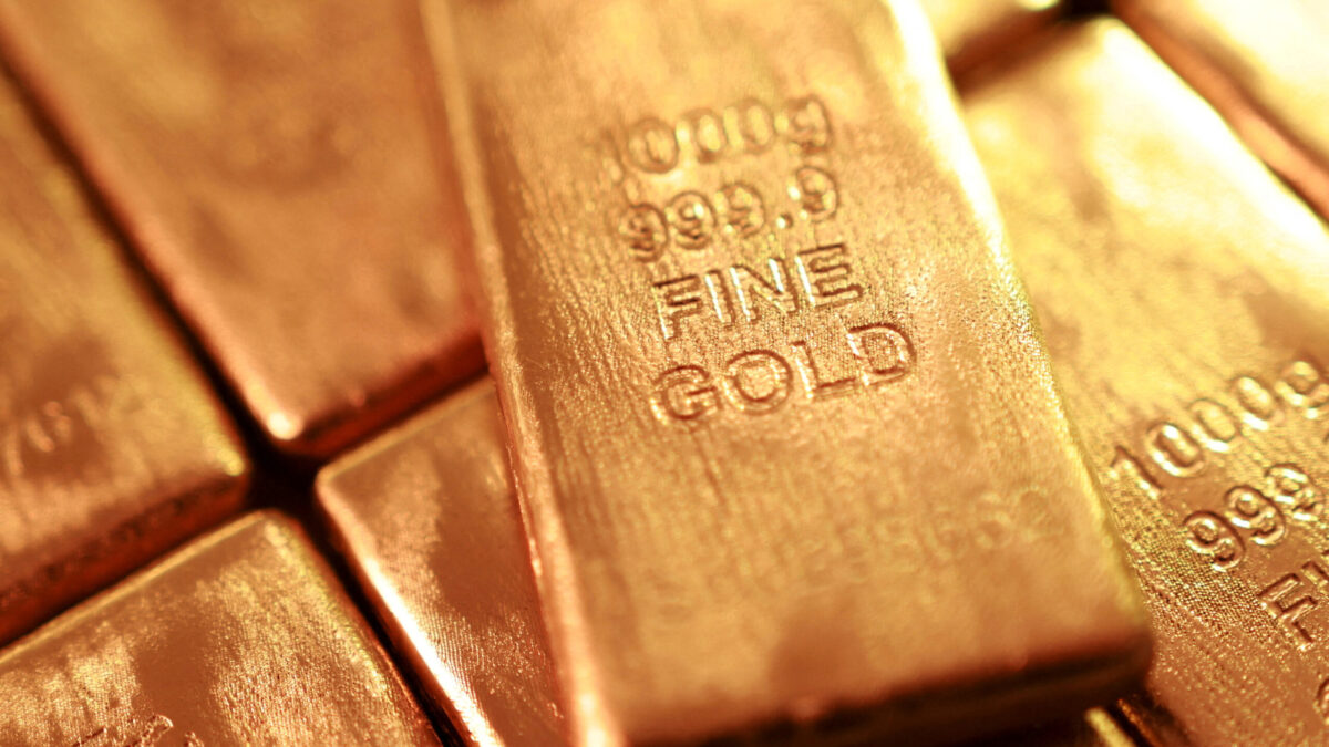 FILE PHOTO: Gold imitations are seen in this illustration picture taken February 20, 2026. REUTERS/Dado Ruvic/Illustration/File Photo