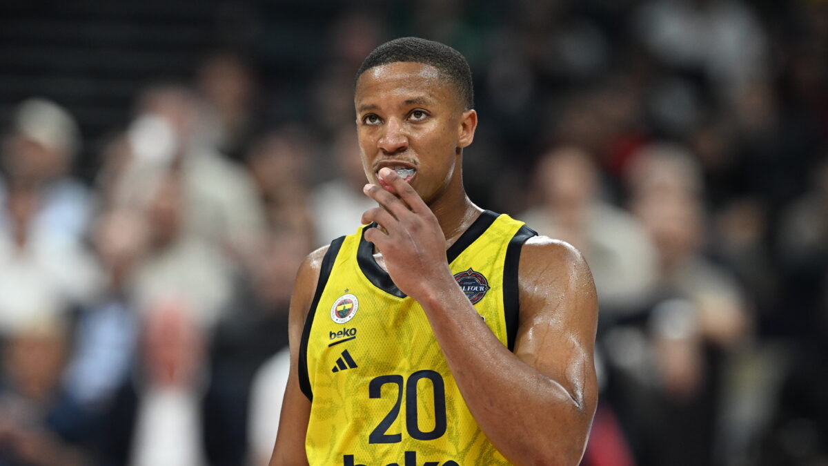 Ο Ντέβον Χολ