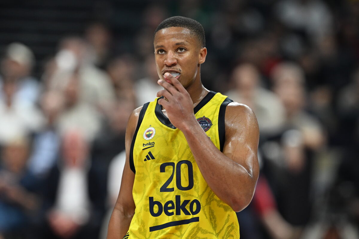 Ο Ντέβον Χολ