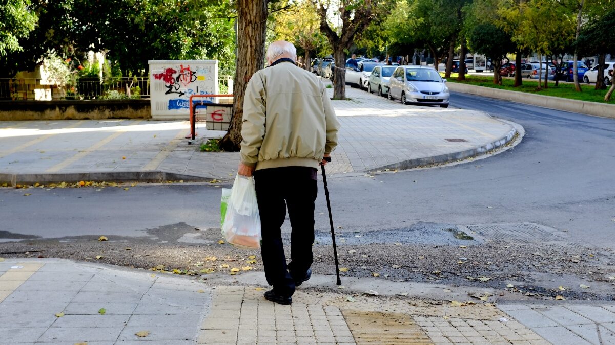 Ηλικιωμένος άνδρας