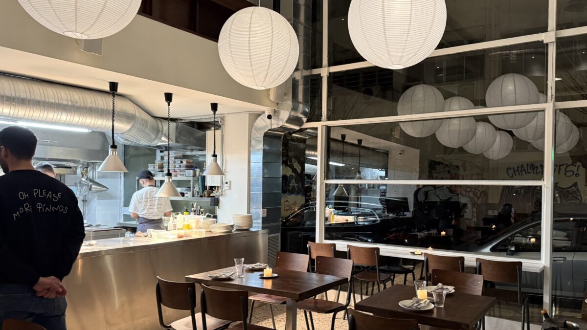 More Φίλings: Ένα φιλόξενο στέκι σε περιμένει στο Κουκάκι