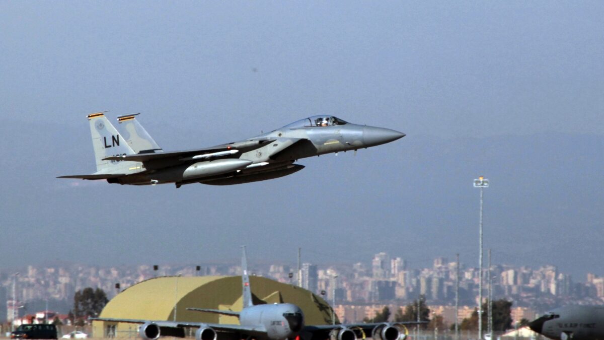 Η βάση του Ιντσιρλίκ