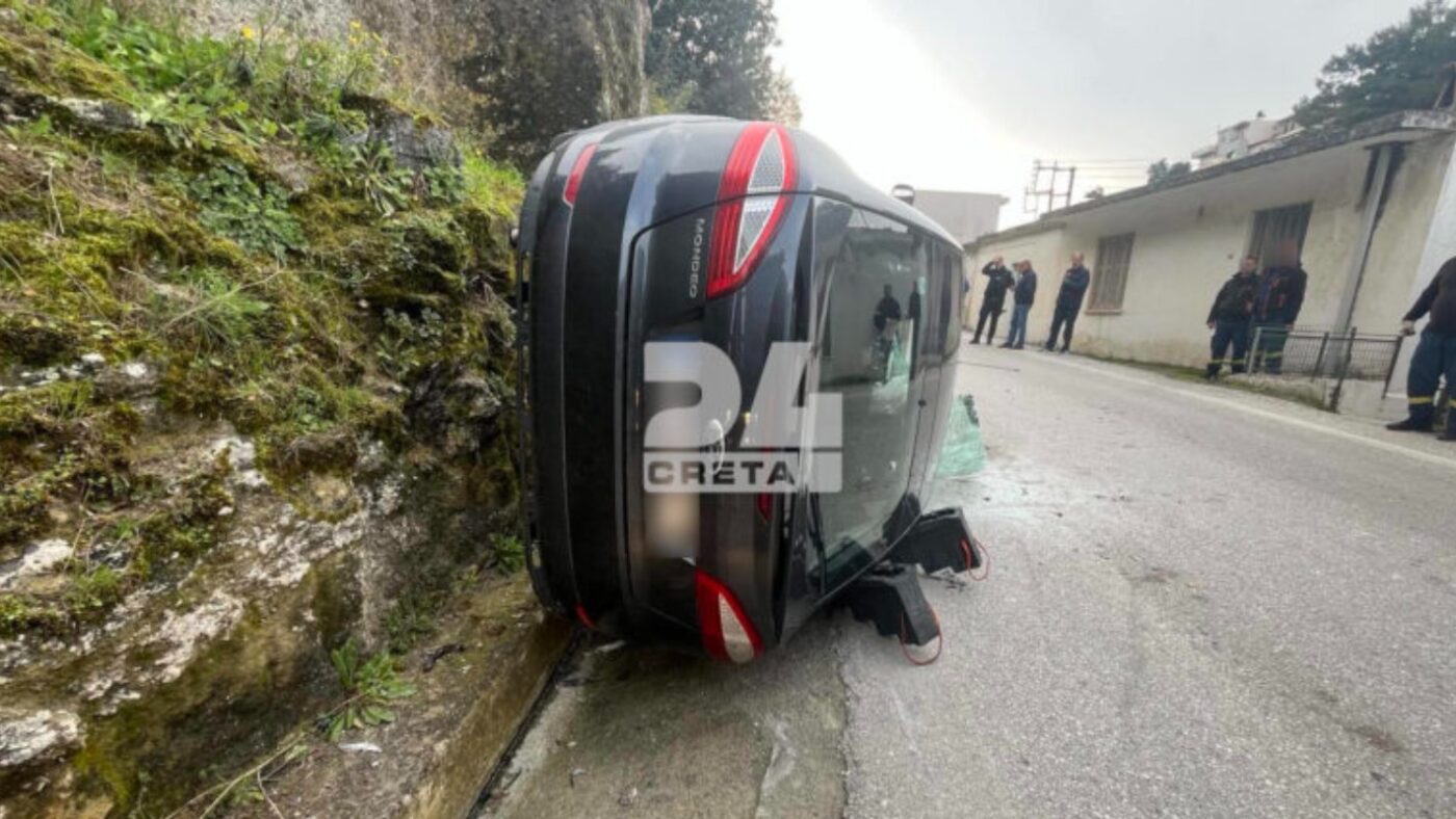 Κάτω από άγνωστες μέχρι στιγμής συνθήκες ο οδηγός έχασε τον έλεγχο του οχήματος και εγκλωβίστηκε μέσα στα συντρίμμια