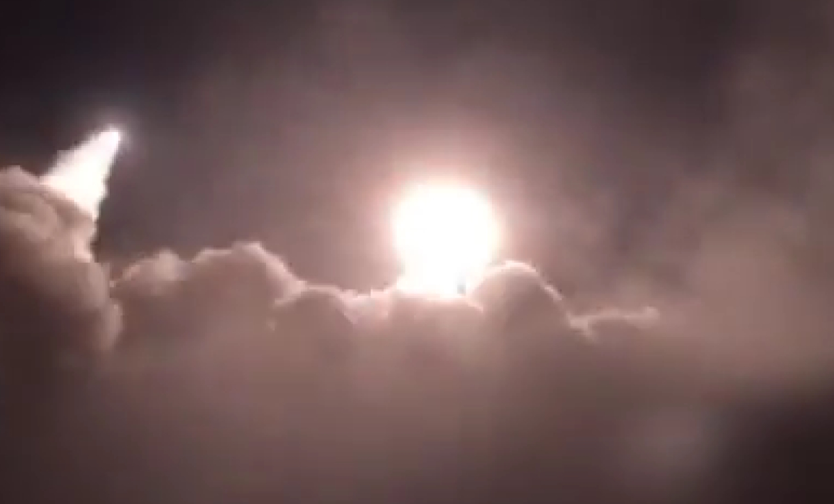 Εκρήξεις στον ουρανό της Τεχεράνης